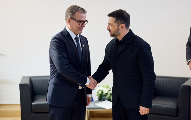 Зеленский поблагодарил премьер-министра Финляндии за 100 млн евро на оружие