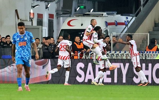 Самсунспор не оставил шансов: Динамо разгромно проиграло