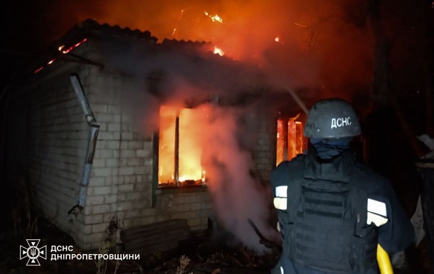 Войска РФ атаковали Днепропетровскую область, возник пожар