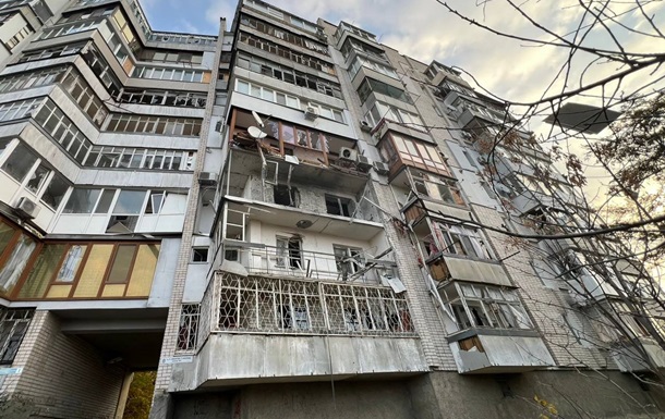 Удар по Херсону: двое погибших, 14 раненых