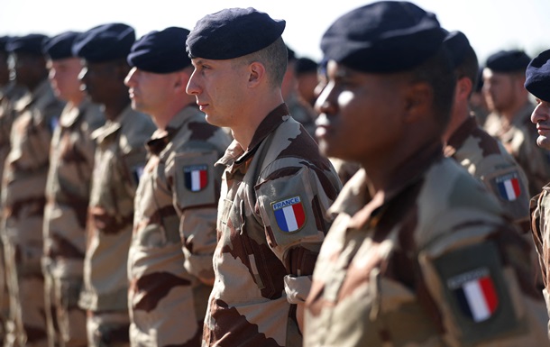 У Франції заявили про готовність розгорнути війська в Україні