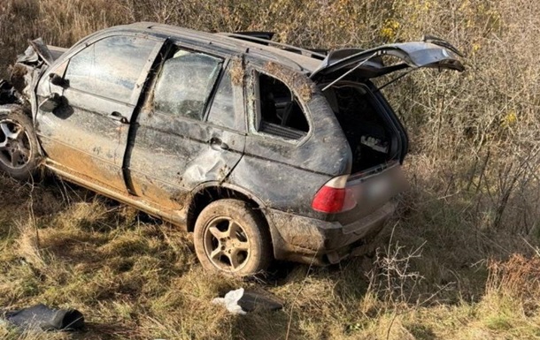 На Одессчине перевернулась машина с уклонистами