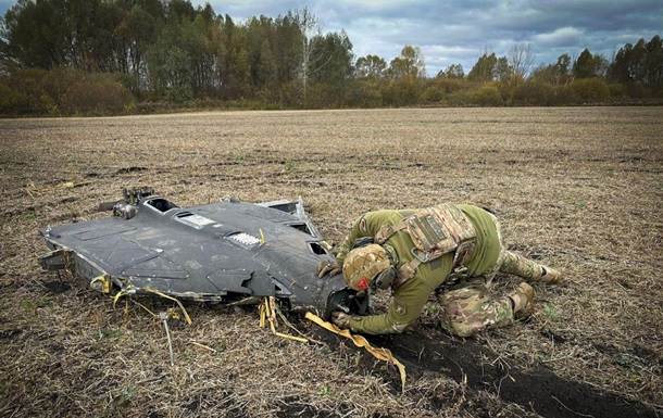 ПВО перехватила 90 дронов в ночь на воскресенье
