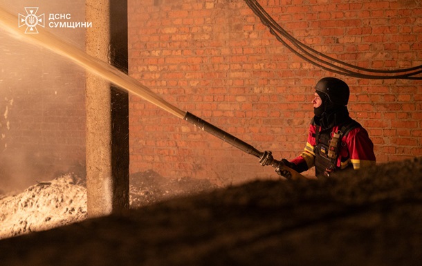 На Сумщині росіяни поцілили в об єкт інфраструктури, є знеструмлення