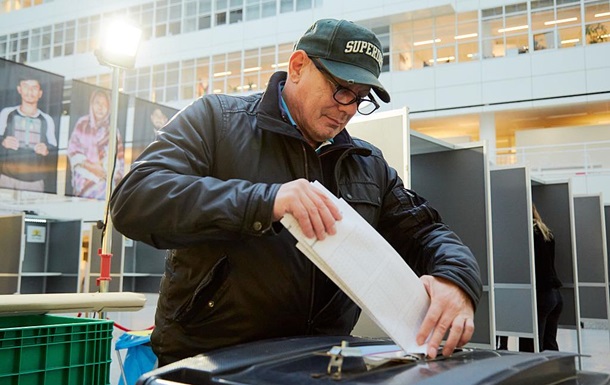 В Нидерландах начались досрочные парламентские выборы