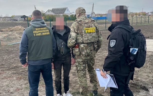 Пограничник пообещал за $5 тысяч устроить знакомого на работу в тыл