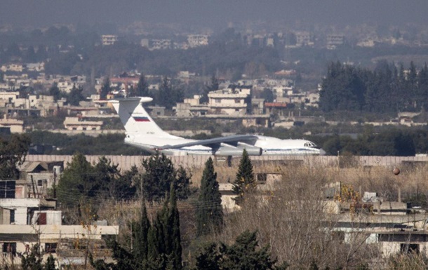 Росія відновила польоти на авіабазу в Сирії - ЗМІ