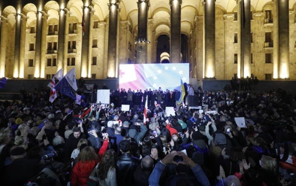 Усупереч протестам: Сейм Латвії схвалив вихід зі Стамбульської конвенції