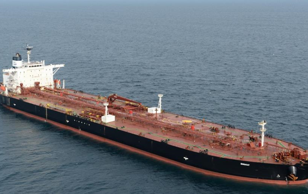 Найбільший нафтопереробник Індії відновив закупівлю нафти РФ