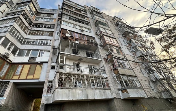 Удар по Херсону: одна погибшая, четверо раненых