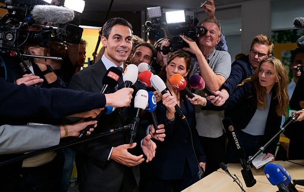 На выборах в Нидерландах побеждают либералы