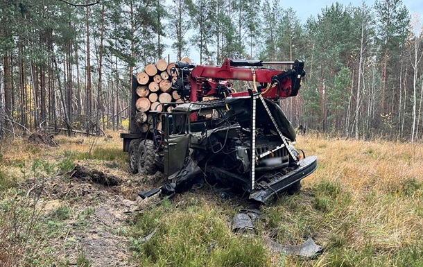 Трагедия на Житомирщине: два авто подорвались на минах, пятеро погибших