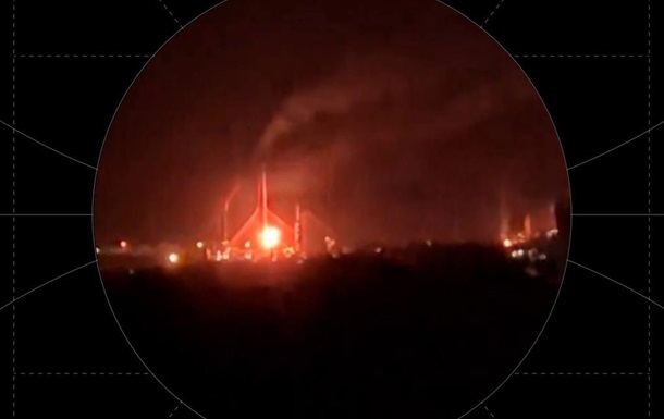 Уражено НПЗ і логістику росіян - Генштаб