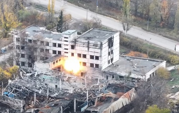 Покращена тактика: як діють росіяни в Покровську