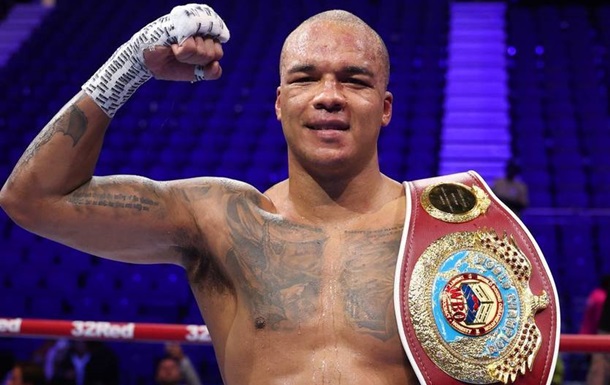 Президент WBO сообщил, кто заменит Усика в поединке против Уордли