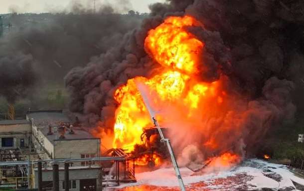 Генштаб подтвердил поражение НПЗ в Нижегородской области России