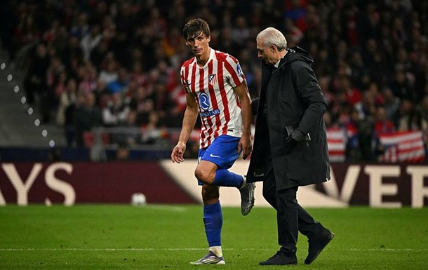 Защитник Атлетико проведет месяц без игры