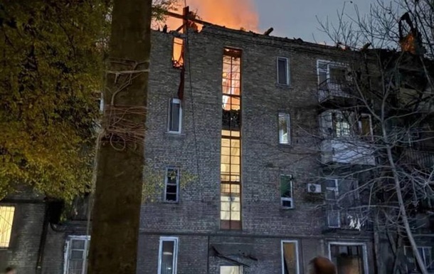 В Каменском беспилотник попал в многоэтажку - СМИ