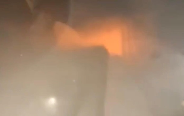 В Білорусі на одному з двох НПЗ спалахнула пожежа