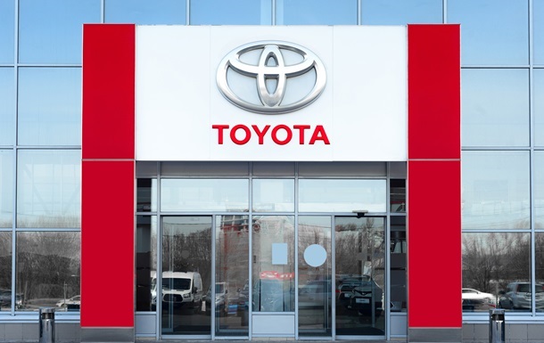 Toyota отзывает более миллиона автомобилей