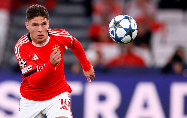 Судаков висловив підтримку команді після поразки від Баєра: Лажають усі