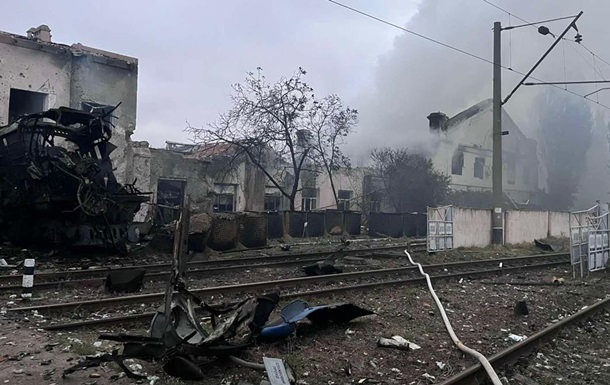 Укрзализныця отменила некоторые поезда из-за боевых действий