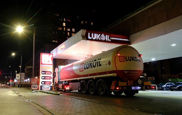 США отказали  марионетке Кремля  в покупке активов Лукойла