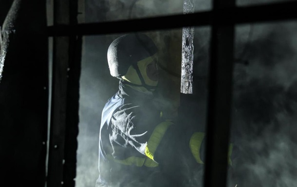 В ГСЧС показали последствия ночной атаки на Киев