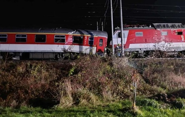 Второй раз за месяц: в Словакии столкнулись поезда