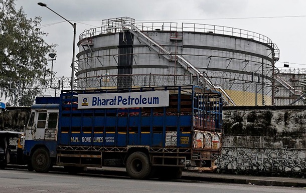 Більшість НПЗ Індії відмовились від нафти з Росії - ЗМІ