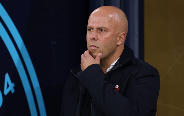 Ливерпуль не планирует увольнять Арне Слота