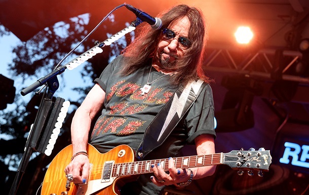 Назвали причину смерти сооснователя группы KISS Эйса Фрейли