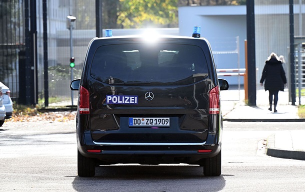 В Германии задержали мужчину, который планировал убить Меркель и Шольца