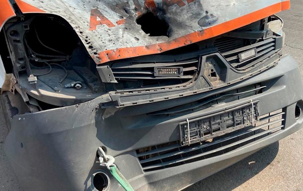 Дві  швидкі  підірвалися на російських  пелюстках  у Херсоні