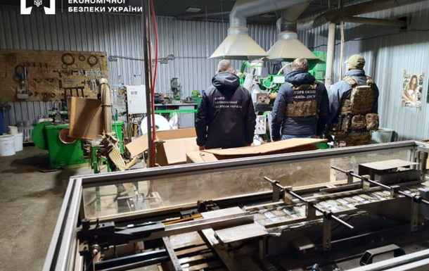 БЕБ викрило підпільну тютюнову фабрику на Буковині