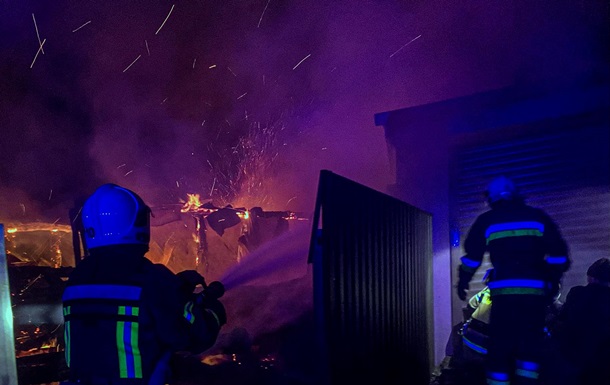 Росіяни атакували промзону в Сумах: жителів просять зачинити вікна