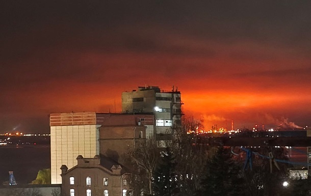 РФ компенсировала снижение производства топлива из-за атак дронов - СМИ