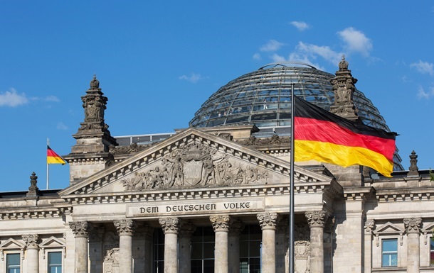 Бюджетный комитет Бундестага одобрил бюджет с 11,5 млрд евро для Украины