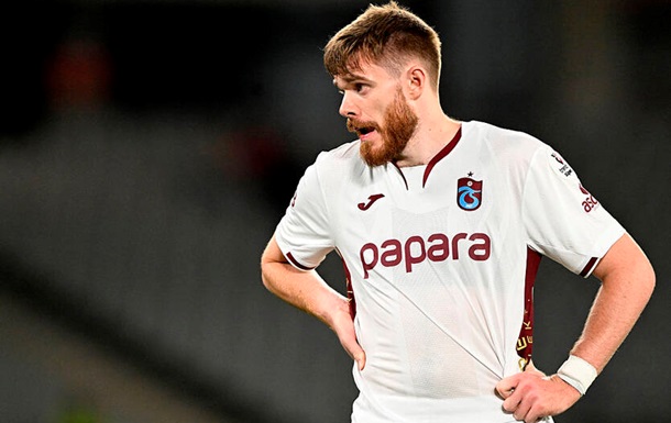 Арсений Батагов порвал мышцы в зале: Украина лишилась игрока защиты