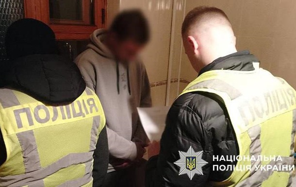 В Киеве трое молодых людей избили военного, проходившего реабилитацию