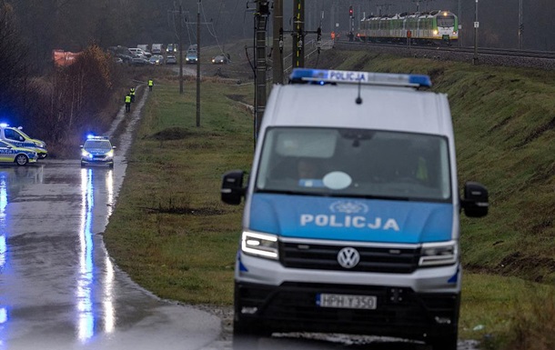 Диверсию на ж/д пути совершили украинцы - Туск