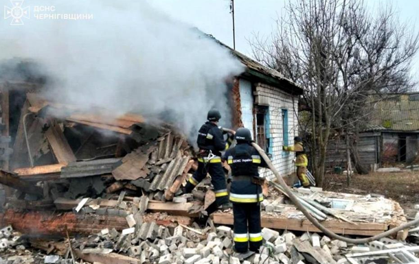 На Чернігівщині через атаку БПЛА загорівся магазин, загинула продавчиня