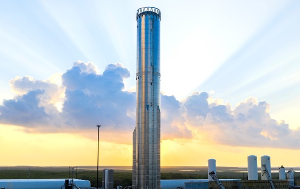 Оновлений SpaceX Starship вибухнув під час ранніх випробувань