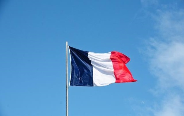 Французов призвали готовиться к  потере детей , чтобы защитить страну