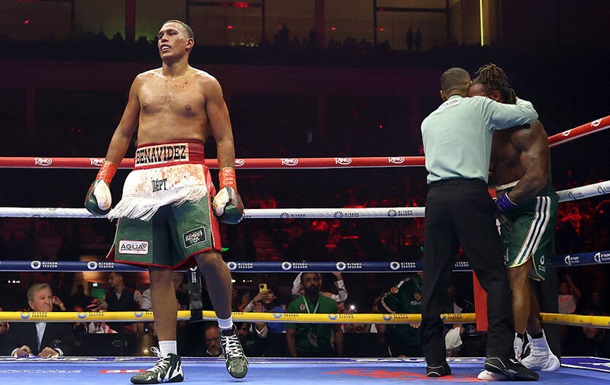 Бенавидес разгромил Ярда в титульном бою за пояс WBC