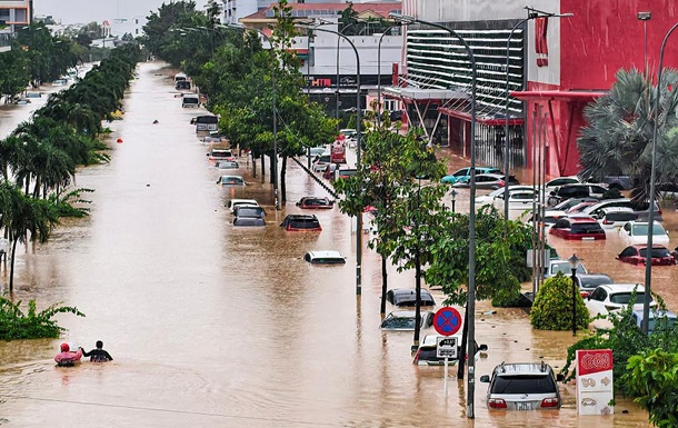Во Вьетнаме резко возросло число погибших из-за наводнения