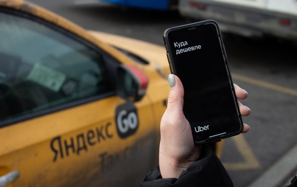 Apple перекроет  серые  поставки iPhone из Индии в Россию