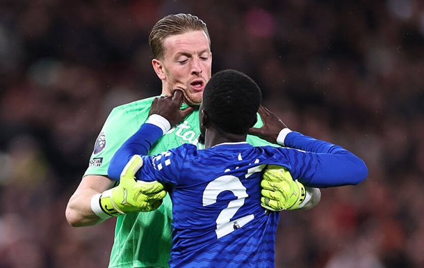 Футболіст Евертона визнав помилку і вибачився за інцидент у матчі проти МЮ