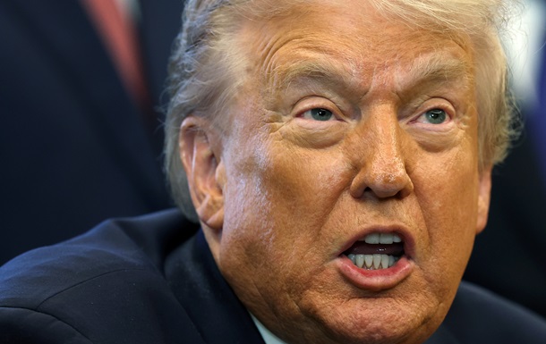 Трамп набросился на NYT, назвав издание  врагом народа 