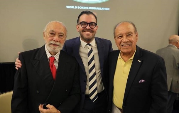 Президент WBO висловився щодо відмови Усика від титулу